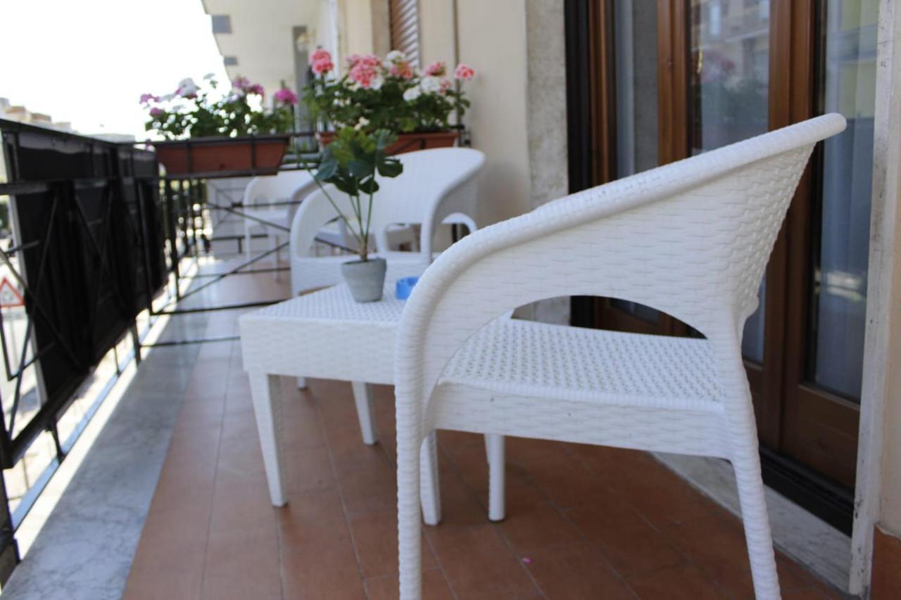 Bed and Breakfast Wisarelax Brusciano Exterior foto